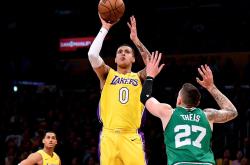 Karsa新星爆冷表现惊艳，湖人未来可期！的简单介绍