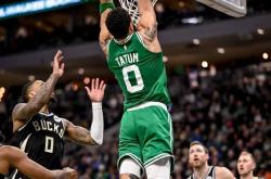 塔图姆在快船比赛中势不可挡，挺进下一轮引发热议！的简单介绍