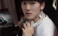关于JackeyLove回归赛场，赛况扑朔迷离首场状态亮眼，IG观众沸腾！的信息