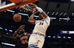 字母哥回归赛场，连败首场状态亮眼，公牛观众沸腾！的简单介绍