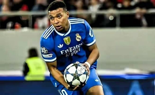 姆巴佩连续二十场比赛得分超过比分优势明显,拜仁挑战极限!的简单介绍 姆巴佩连续二十场比赛得分超过比分优势明显,拜仁挑战极限!的简单介绍